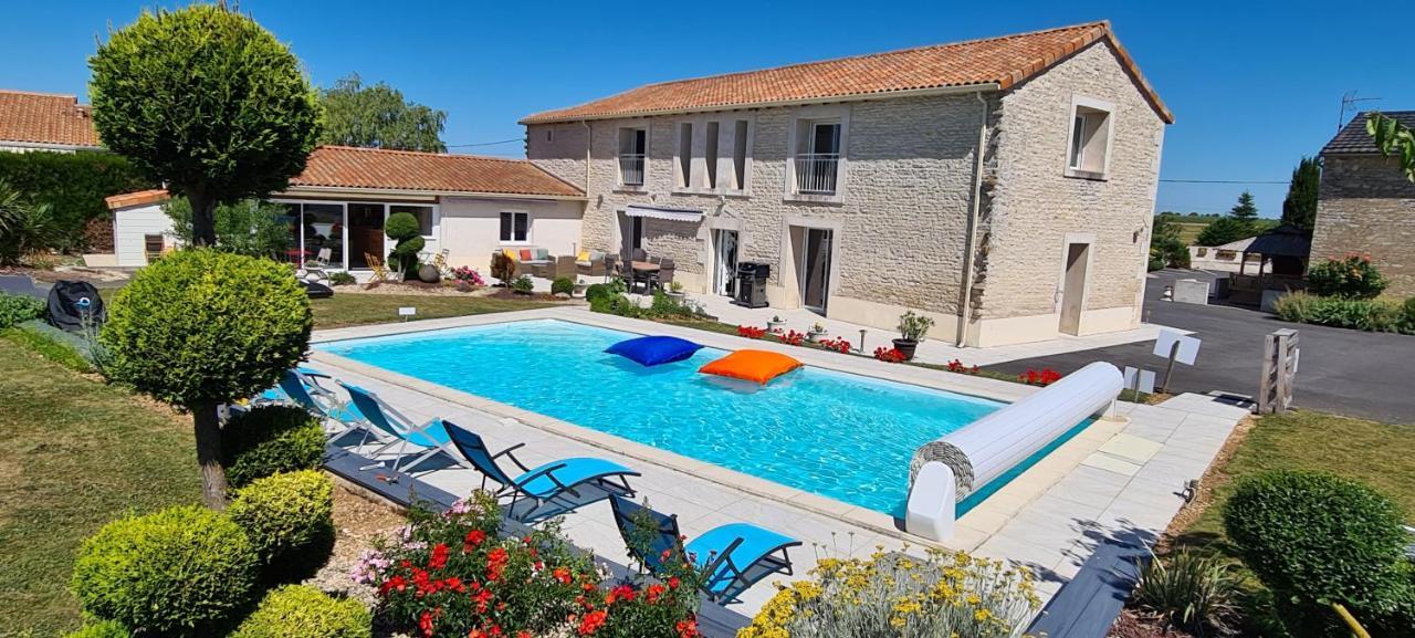 Bed and Breakfast A La Gloriette Neuville-du-Poitou Exterior foto