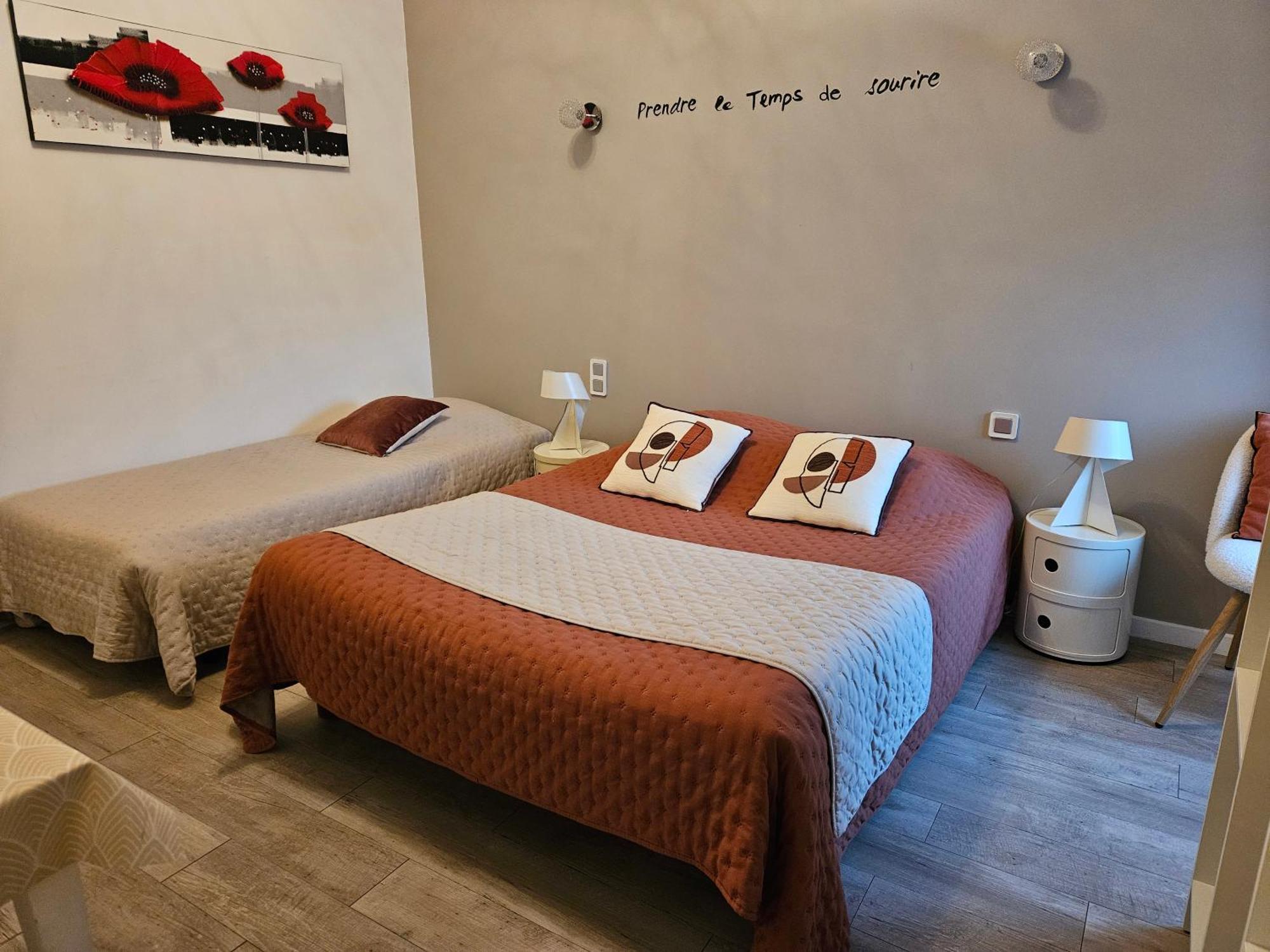 Bed and Breakfast A La Gloriette Neuville-du-Poitou Exterior foto